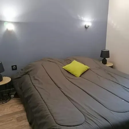 A Proximite Des Plages Et Commerces Le Lavandou