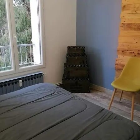 Lägenhet A Proximite Des Plages Et Commerces