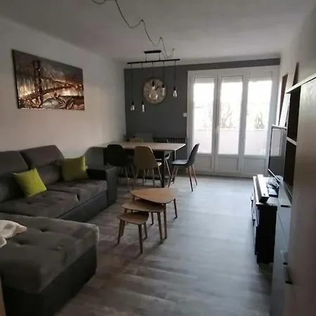 Apartment A Proximite Des Plages Et Commerces