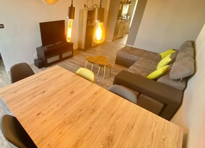 A Proximite Des Plages Et Commerces * Le Lavandou